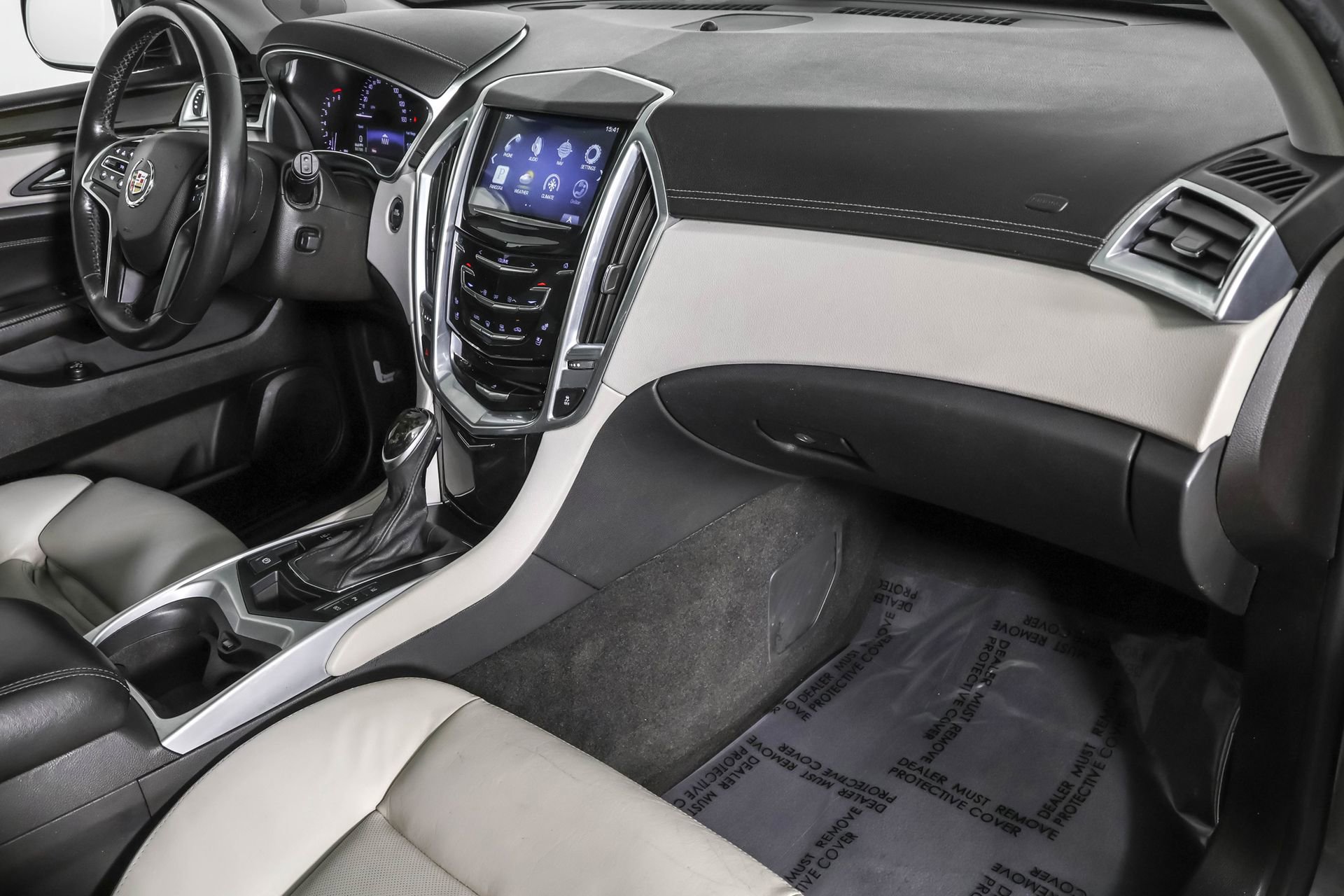 Used 2013 Cadillac SRX Premium image 46