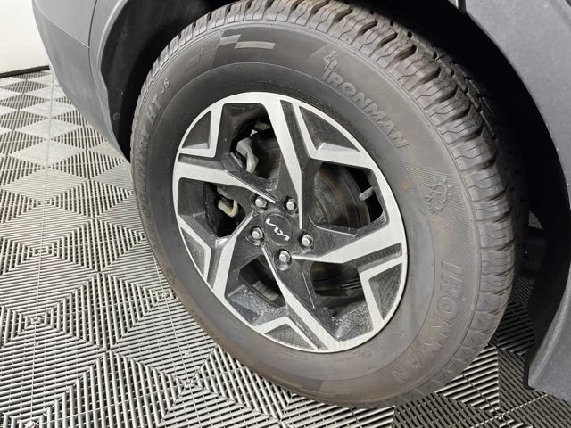 Used 2023 Kia Sportage LX FWD image 17
