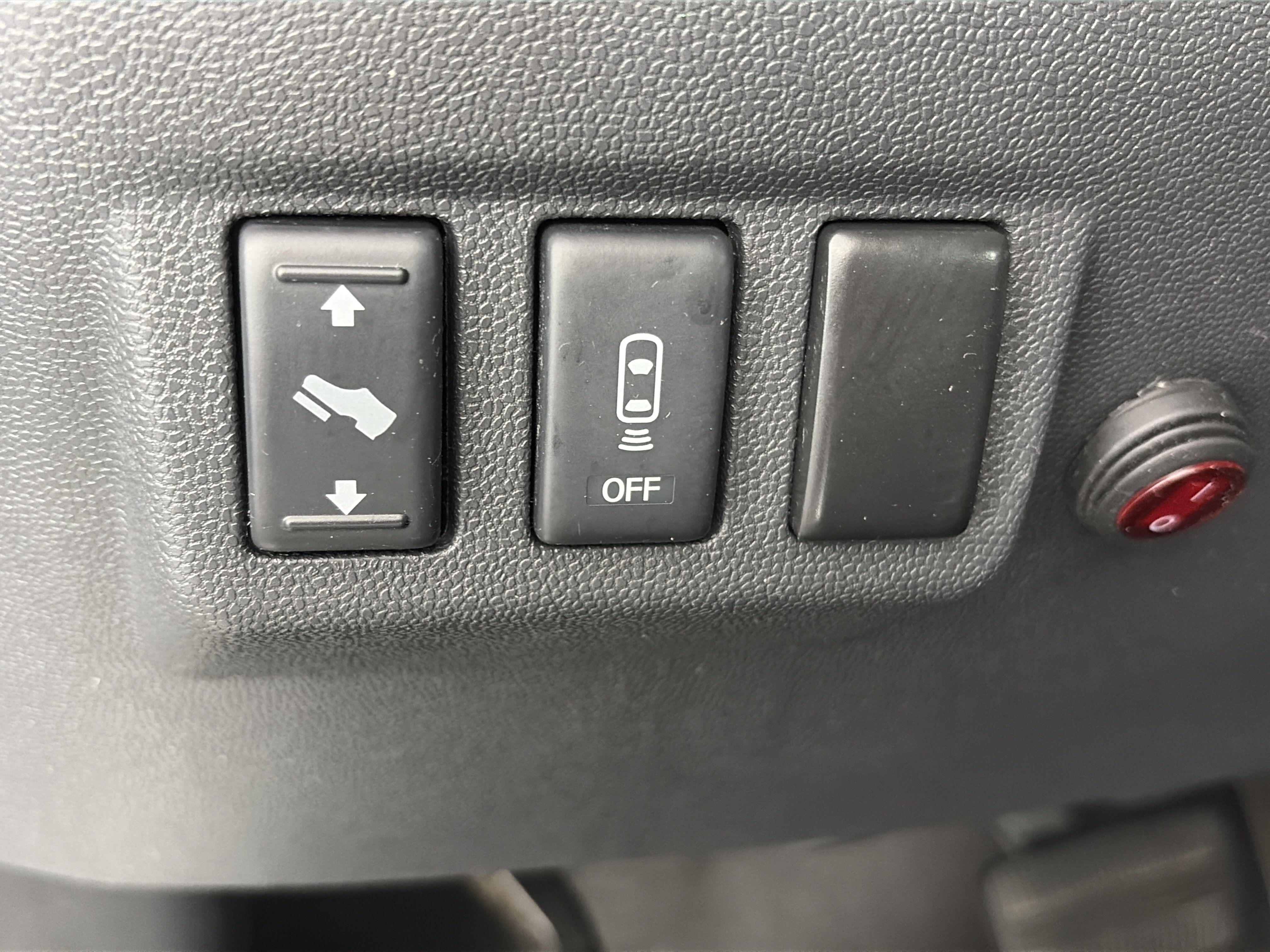 Used 2011 Nissan Titan SV w/ SV Premium Utility Pkg AWD/4WD image 30