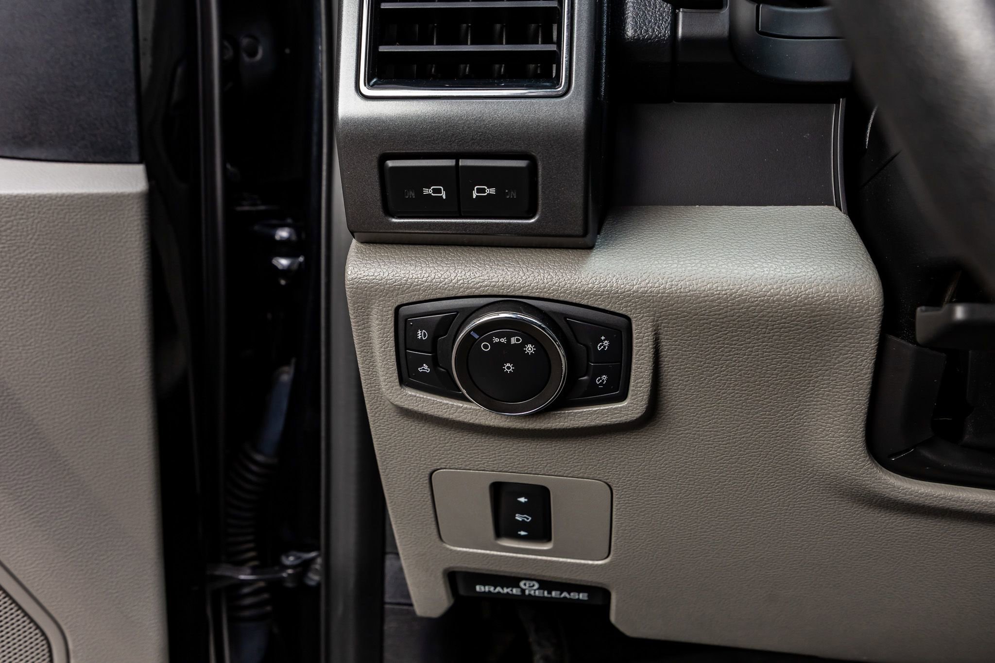 Used 2020 Ford F250 XLT w/ XLT Premium Package image 18