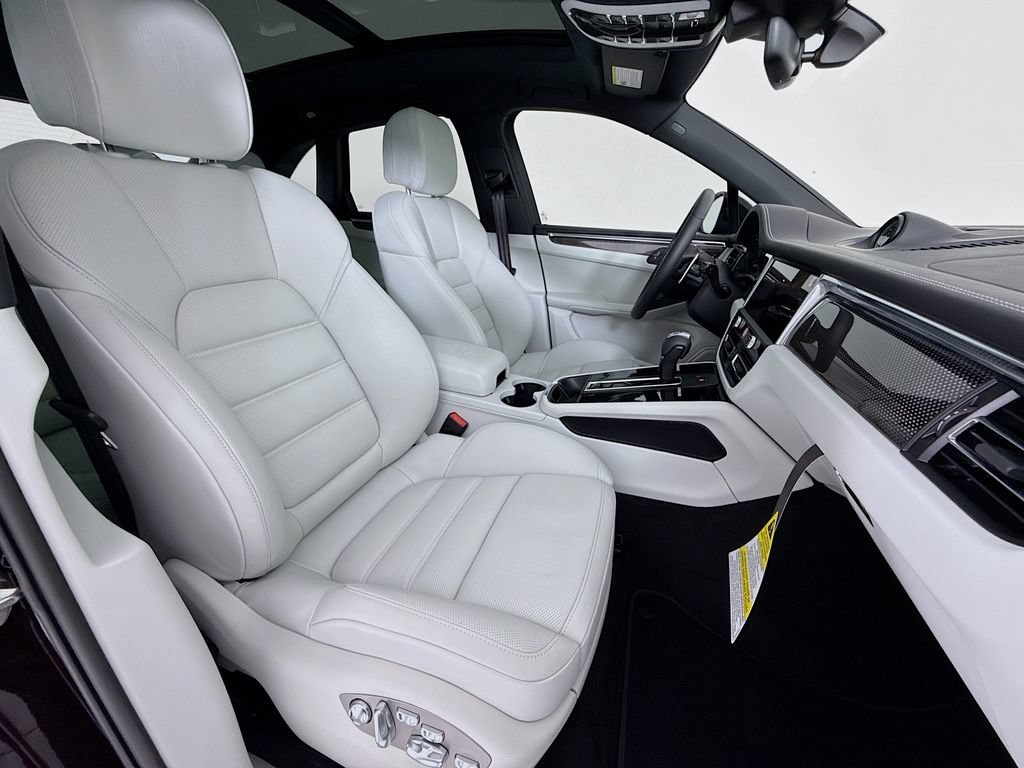 New 2026 Porsche Macan S AWD/4WD image 34