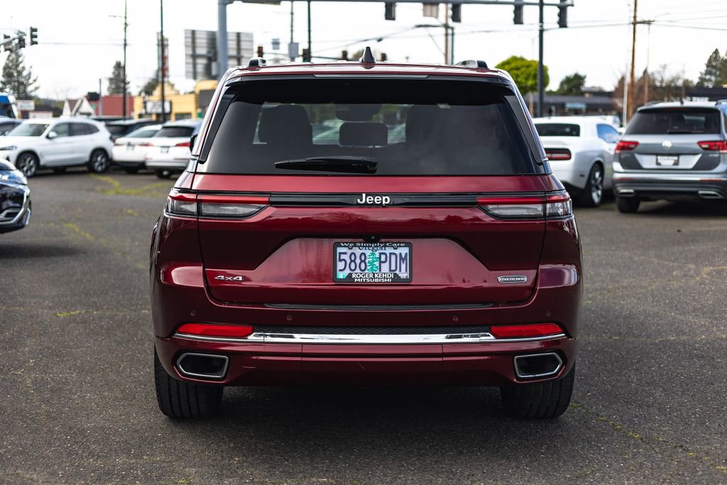 Used 2023 Jeep Grand Cherokee Overland w/ Rear Seat Video Group I AWD/4WD image 11