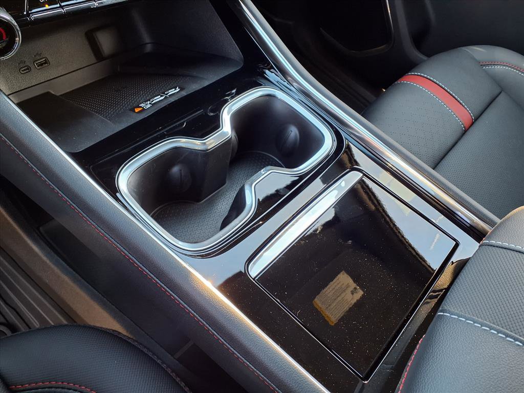 New 2026 Chevrolet Traverse RS w/ LPO, Floor Liner Package FWD image 11