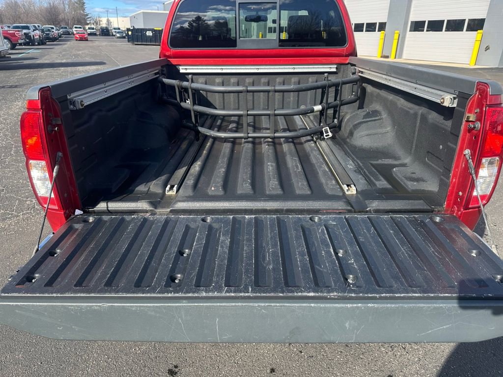 Used 2013 Nissan Frontier SV w/ SV Value Truck Pkg image 19