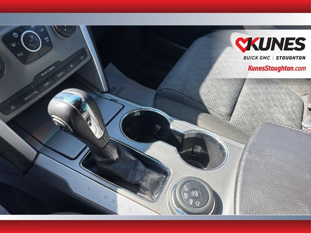 Used 2015 Ford Explorer XLT AWD/4WD image 31
