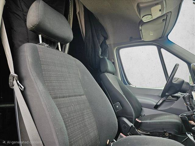 Used 2018 Mercedes-Benz Sprinter 2500 image 15