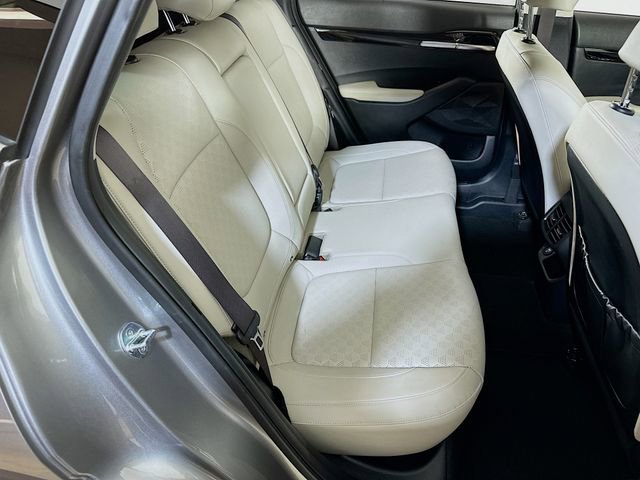 Used 2023 Kia Seltos EX image 13