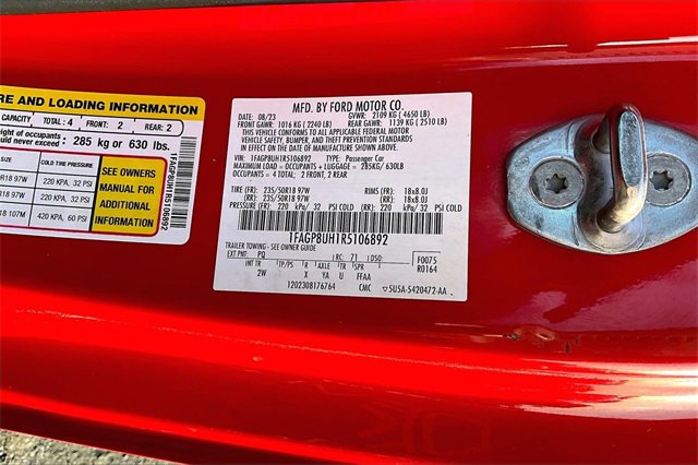 Used 2024 Ford Mustang Convertible image 26