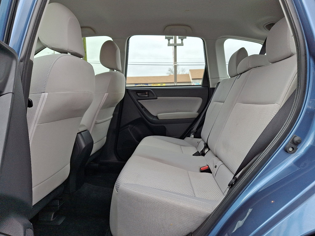 Used 2017 Subaru Forester 2.5i w/ Alloy Wheel Package image 20