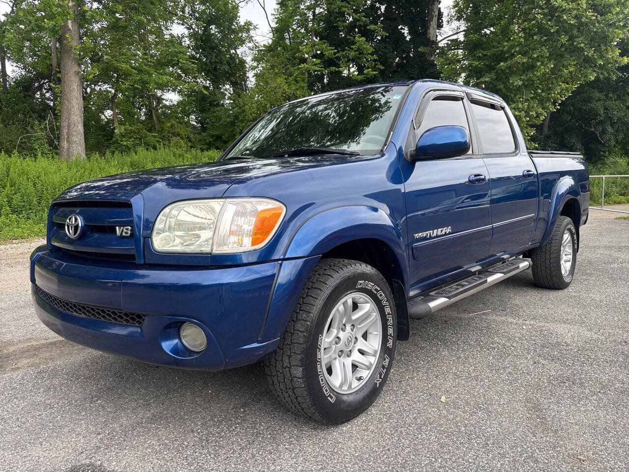 Used 2005 Toyota Tundra Limited w/ All Weather Guard Pkg AWD/4WD image 4