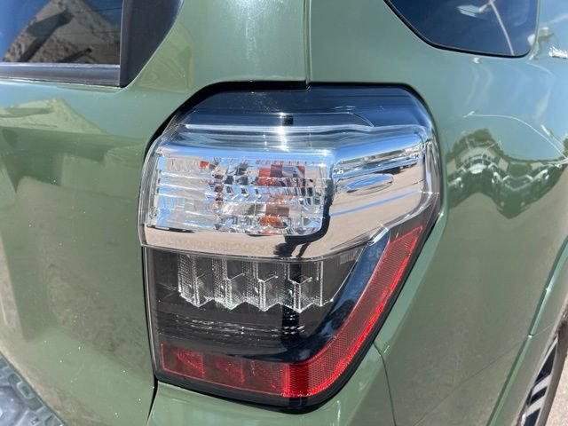 Used 2022 Toyota 4Runner Limited AWD/4WD image 12