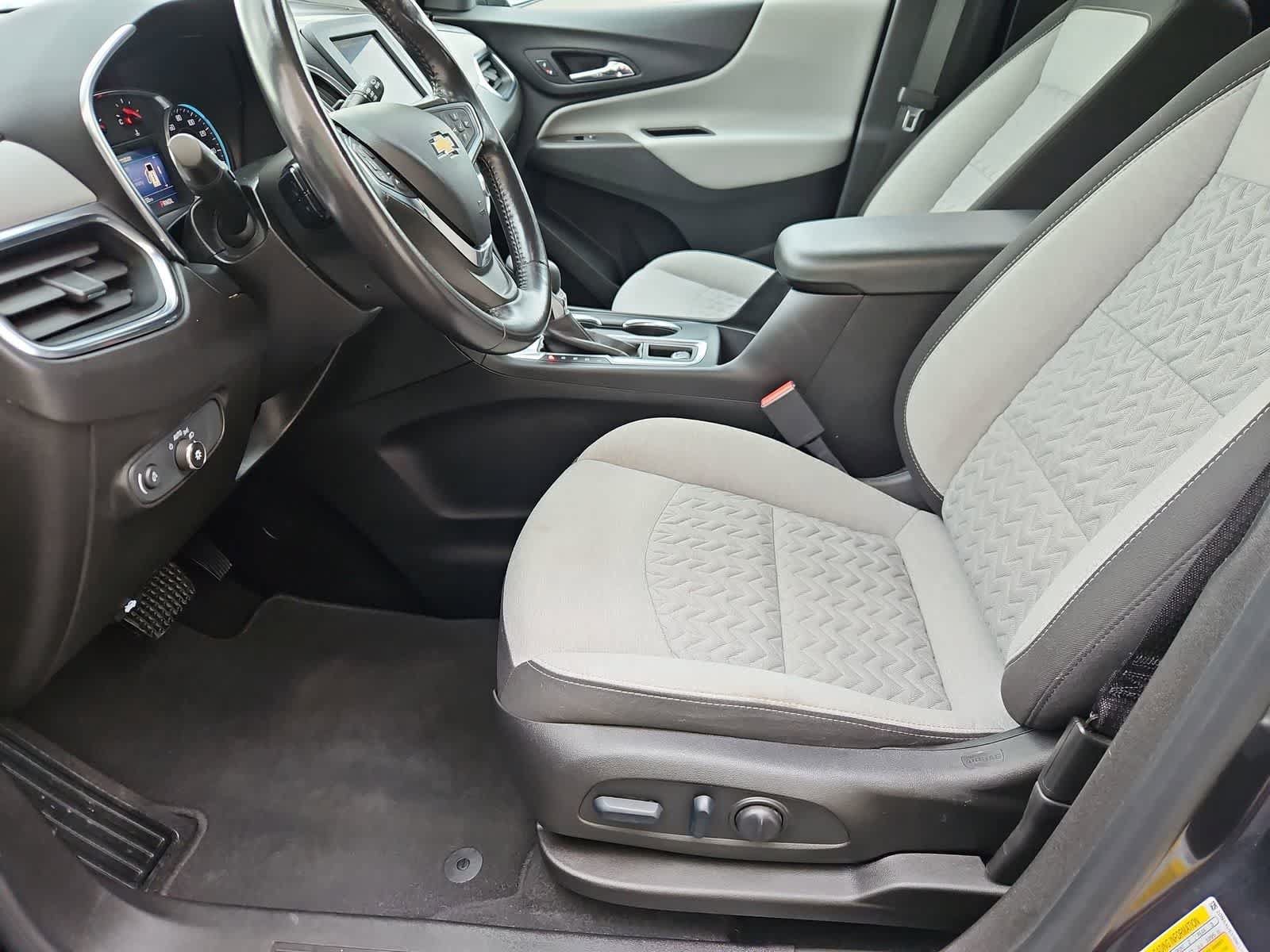 Used 2022 Chevrolet Equinox LT AWD/4WD image 16