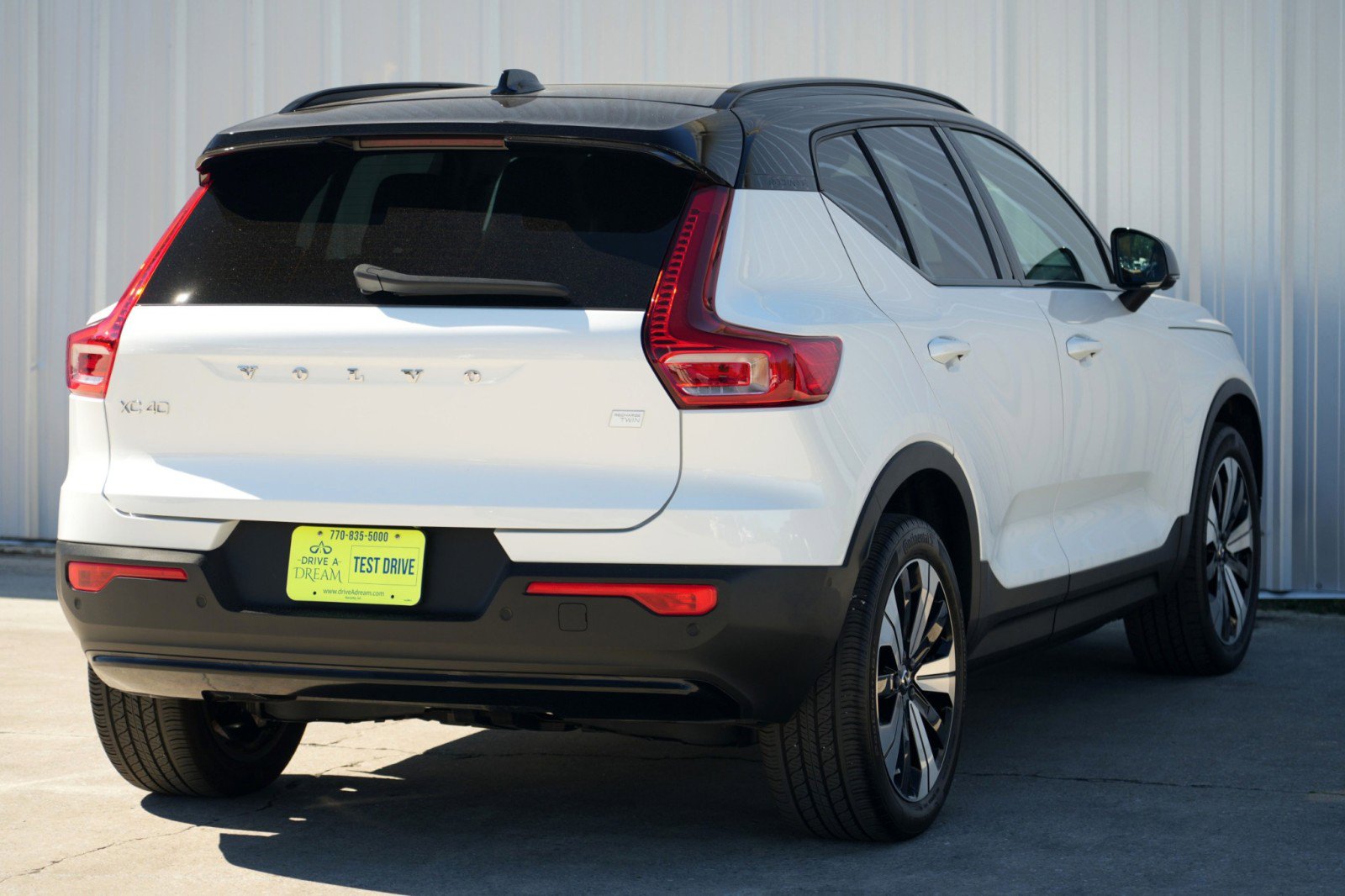 Used 2023 Volvo XC40 Recharge Plus w/ Protection Package Premier image 51