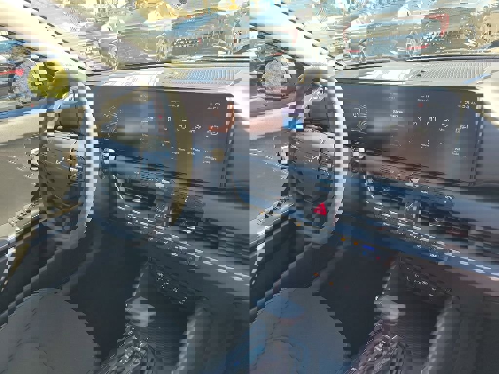 New 2026 Kia K4 LXS image 8