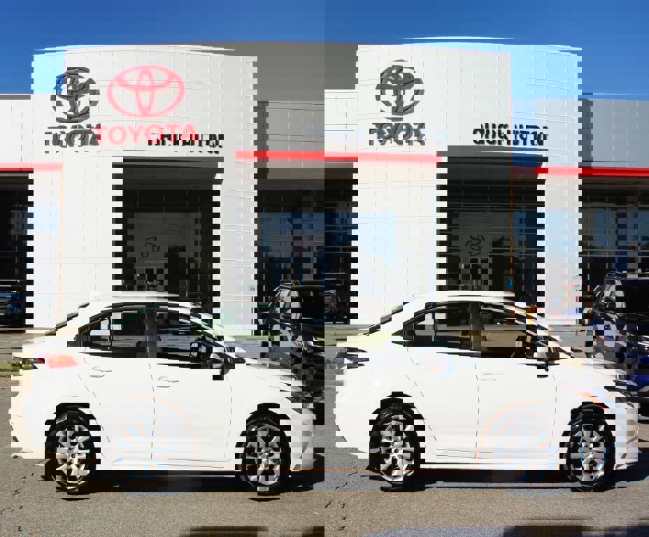 Used 2025 Toyota Corolla SE