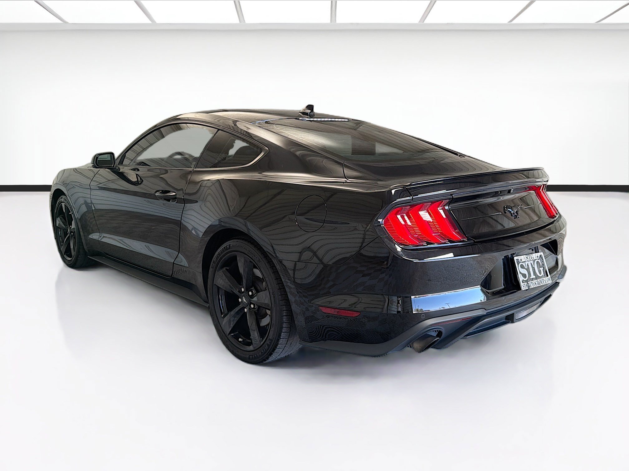 Used 2021 Ford Mustang Premium w/ Equipment Group 201A RWD image 6