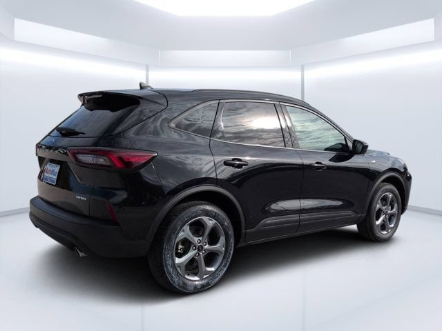 Used 2025 Ford Escape ST-Line Select AWD/4WD image 3