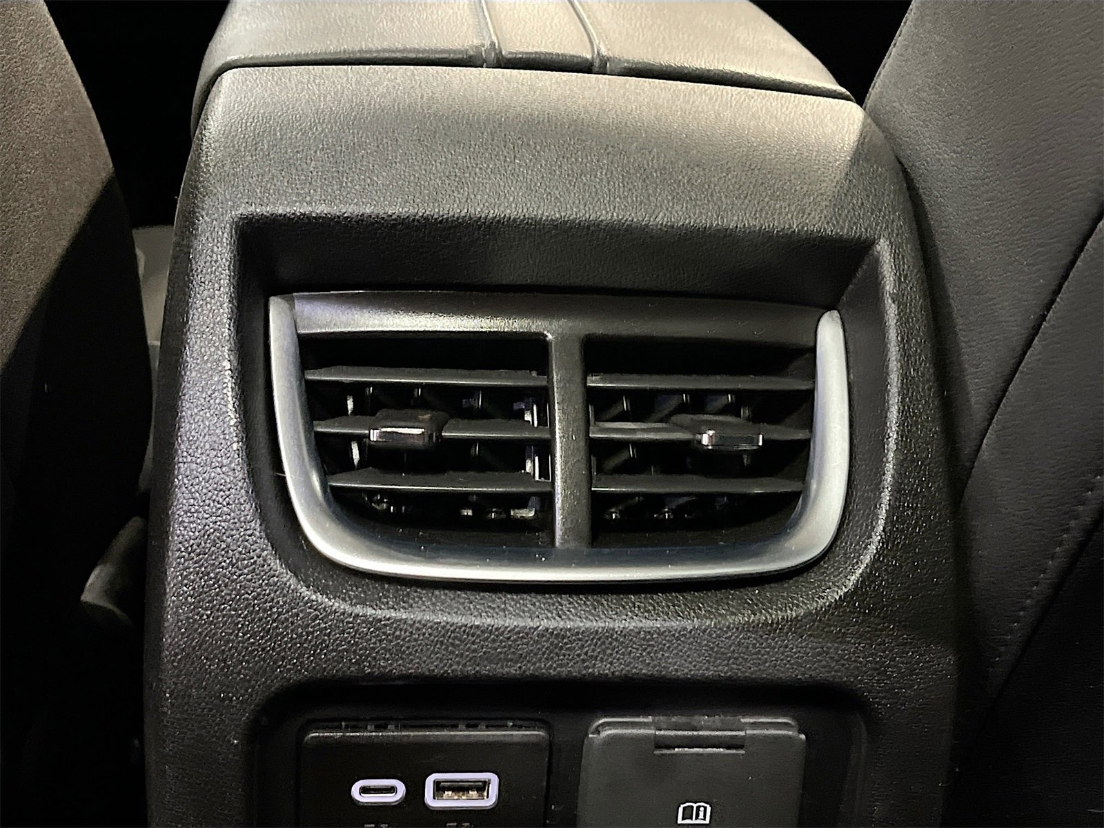 Used 2022 Chevrolet Blazer LT w/ Sound & Technology Package image 27