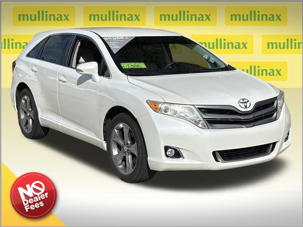 Used 2013 Toyota Venza LE image 1