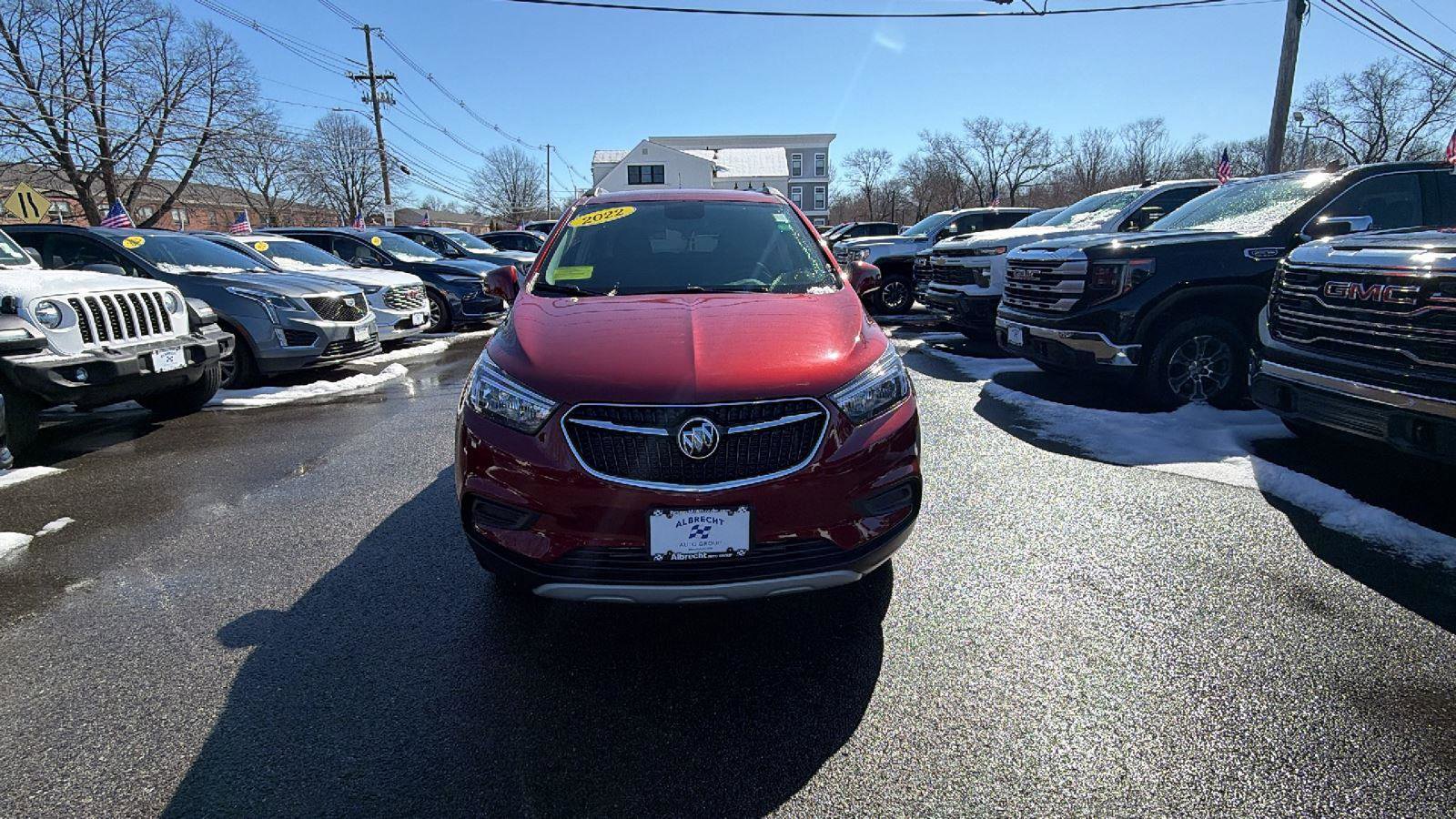 Used 2022 Buick Encore Preferred w/ Safety Package image 2