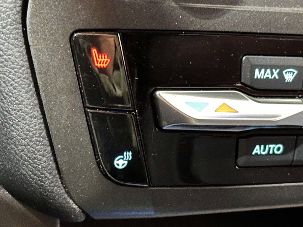 Used 2020 Ford Explorer XLT w/ Comfort Package AWD/4WD image 32