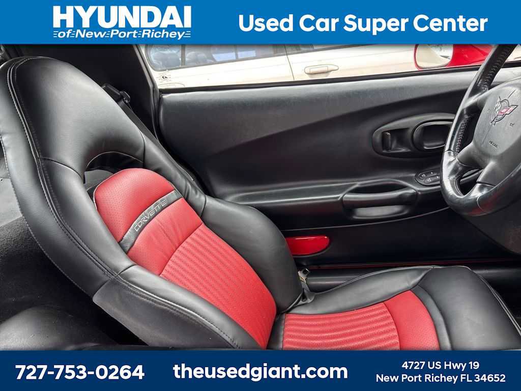 Used 1998 Chevrolet Corvette Coupe w/ Roof Pkg image 7