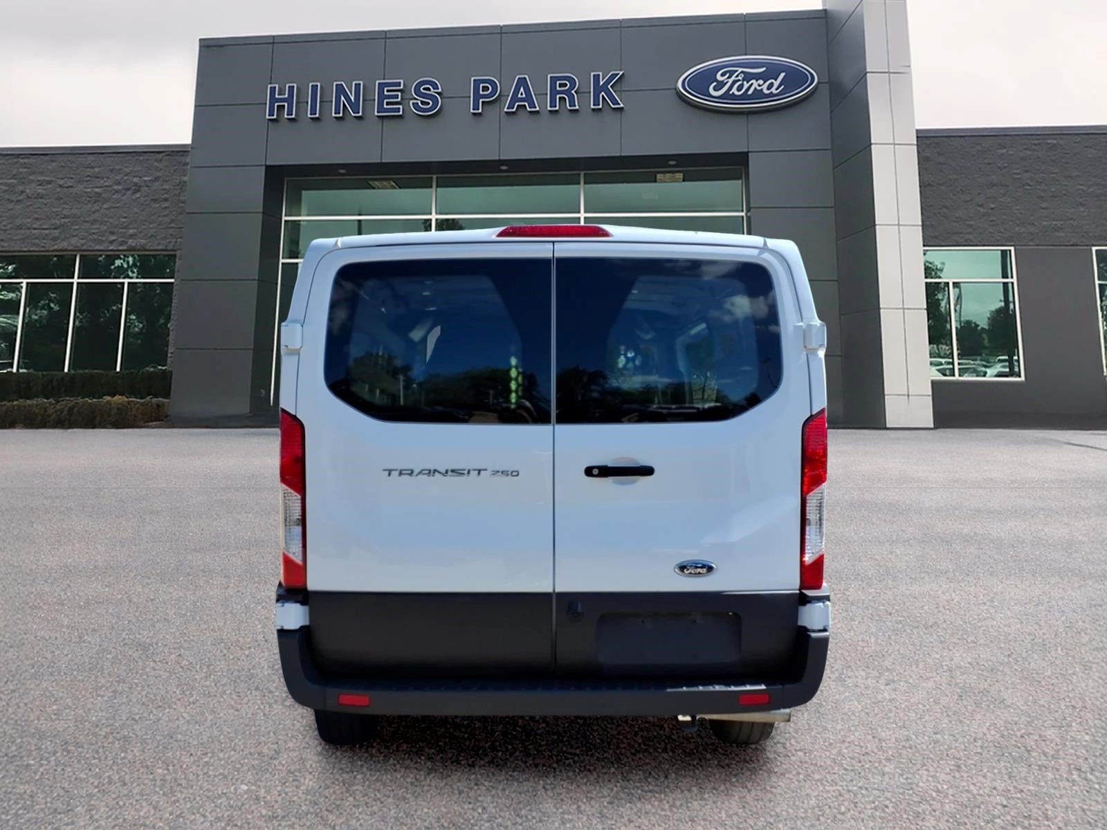 Used 2025 Ford Transit 250 Low Roof w/ Exterior Upgrade Package RWD image 6