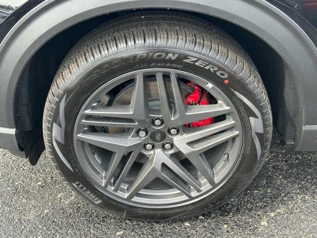 New 2026 Ford Explorer ST-Line w/ ST-Line Street Pack AWD/4WD image 6