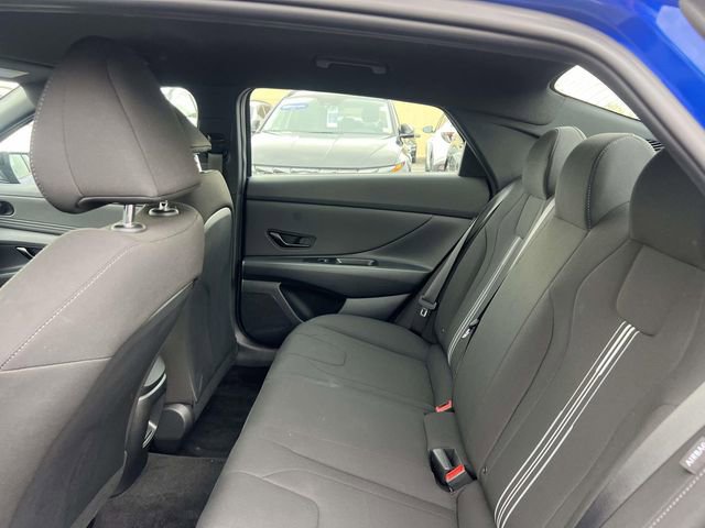 Certified 2025 Hyundai Elantra Sport FWD image 10