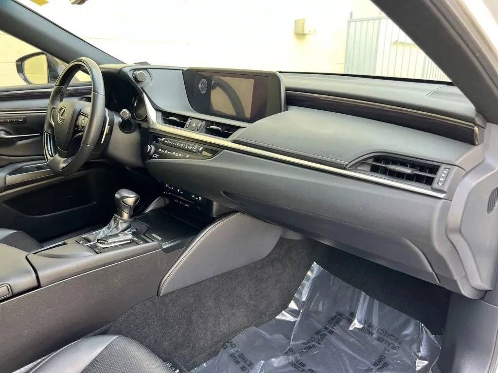 Used 2020 Lexus ES 350 w/ Premium Package FWD image 16
