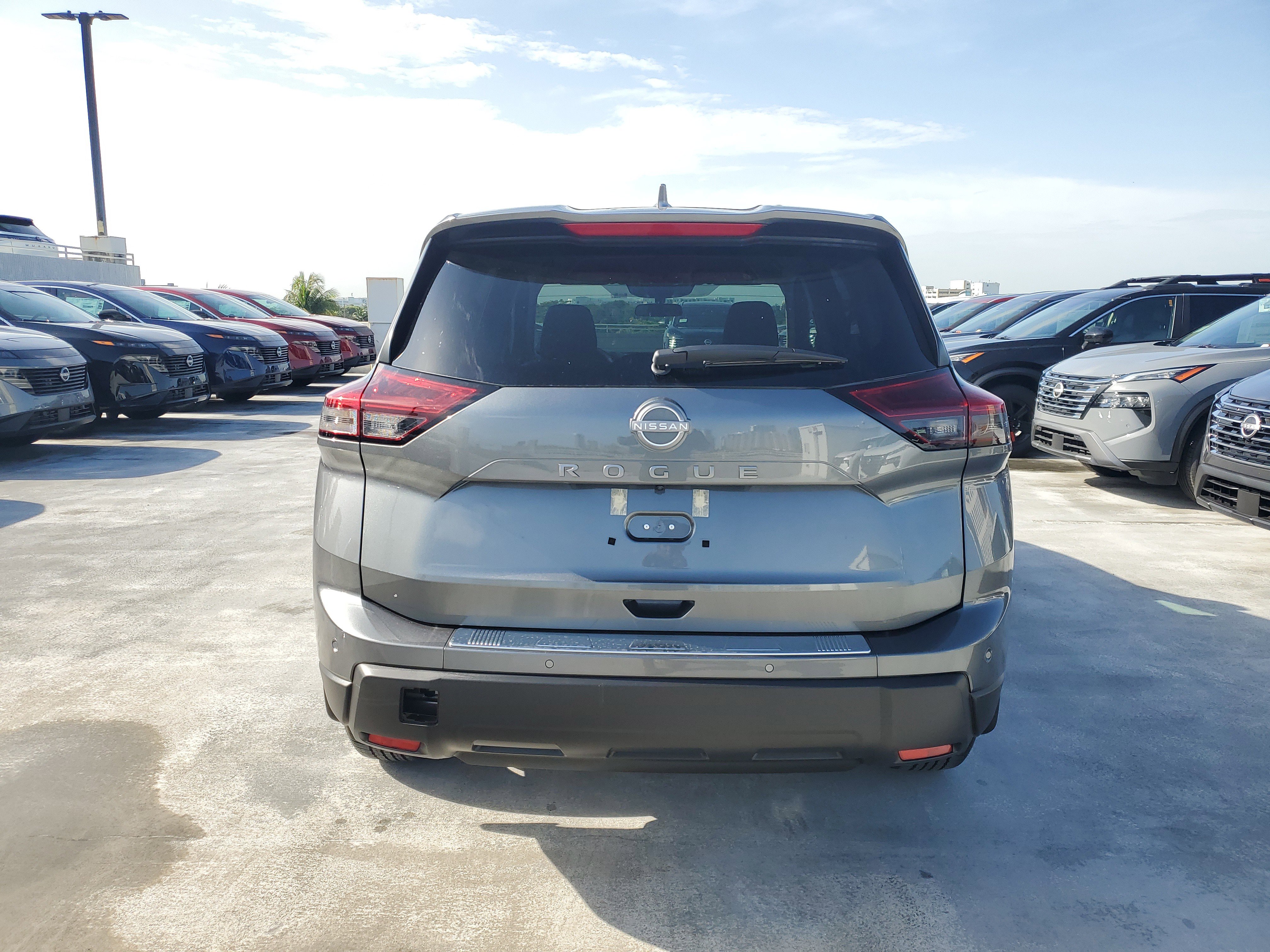 New 2026 Nissan Rogue SV image 5