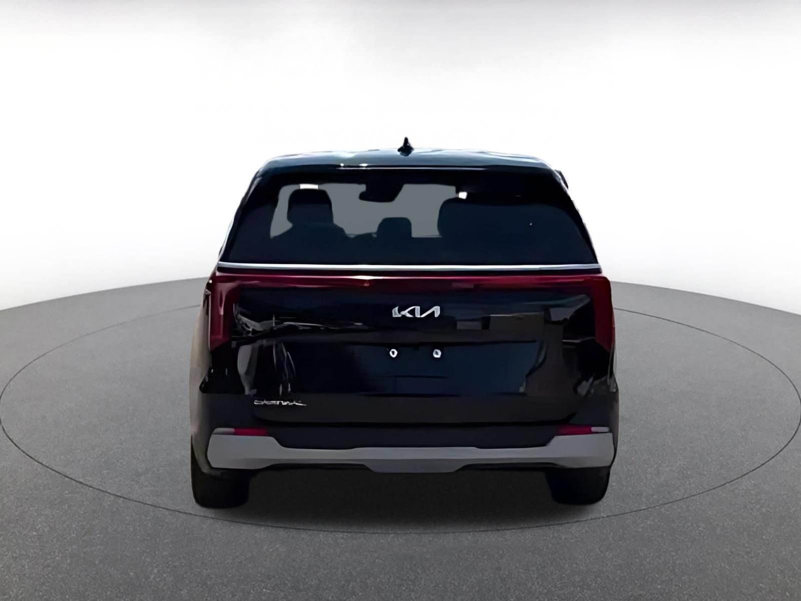 Used 2026 Kia Carnival FWD image 6