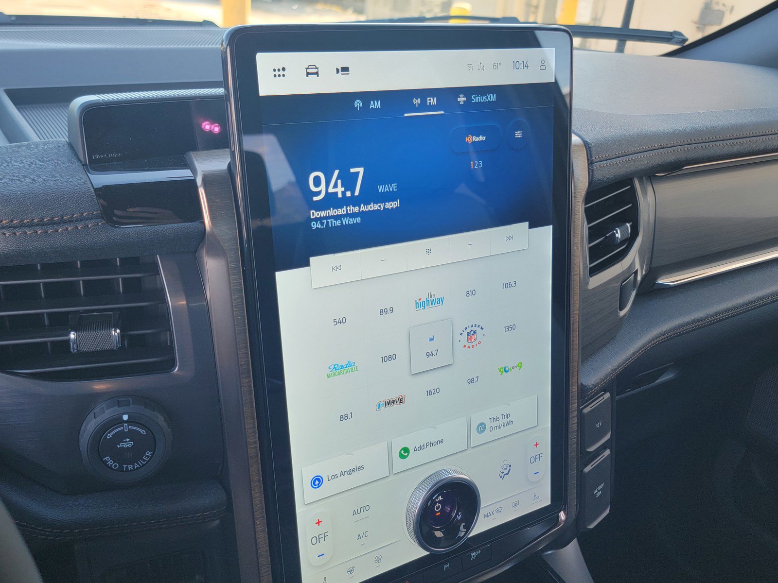 New 2025 Ford F150 Lightning Lariat image 18