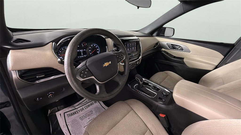 Used 2023 Chevrolet Traverse LS w/ Safety Package image 18