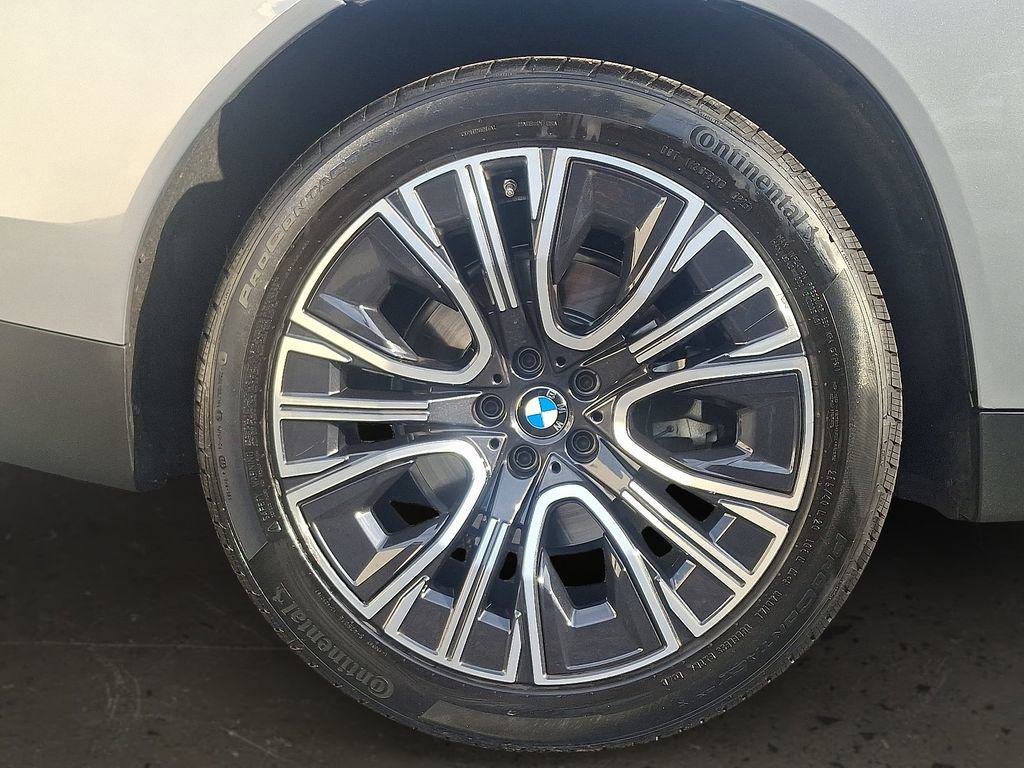 Certified 2025 BMW X3 xDrive30i w/ Convenience Package image 8