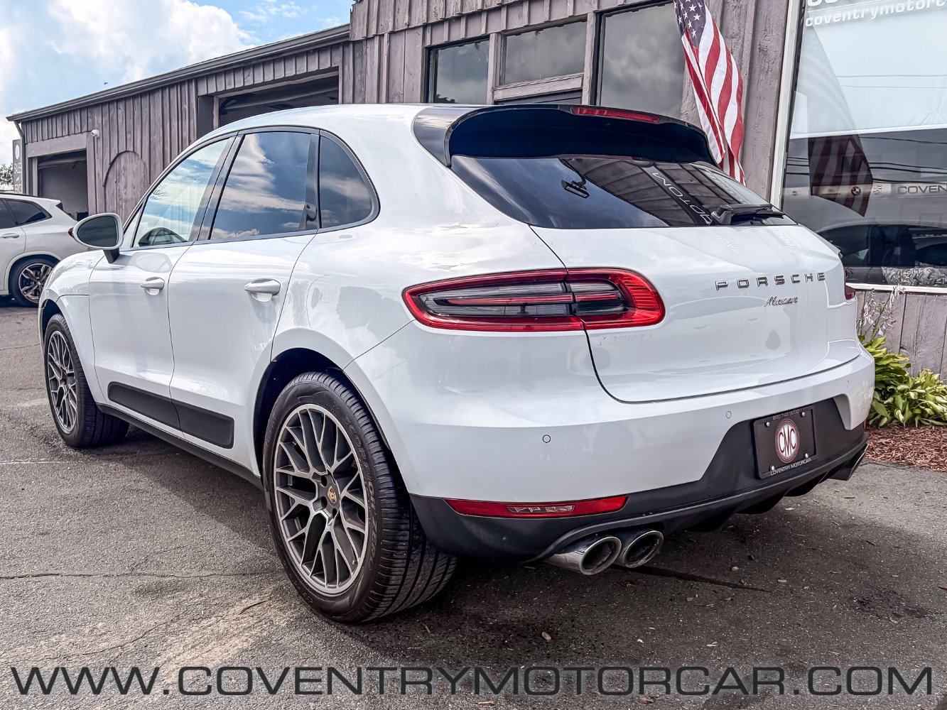 Used 2018 Porsche Macan Sport Edition AWD/4WD image 7