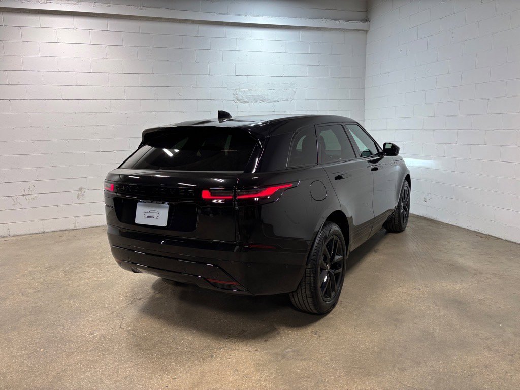 New 2026 Land Rover Range Rover Velar Dynamic SE image 7