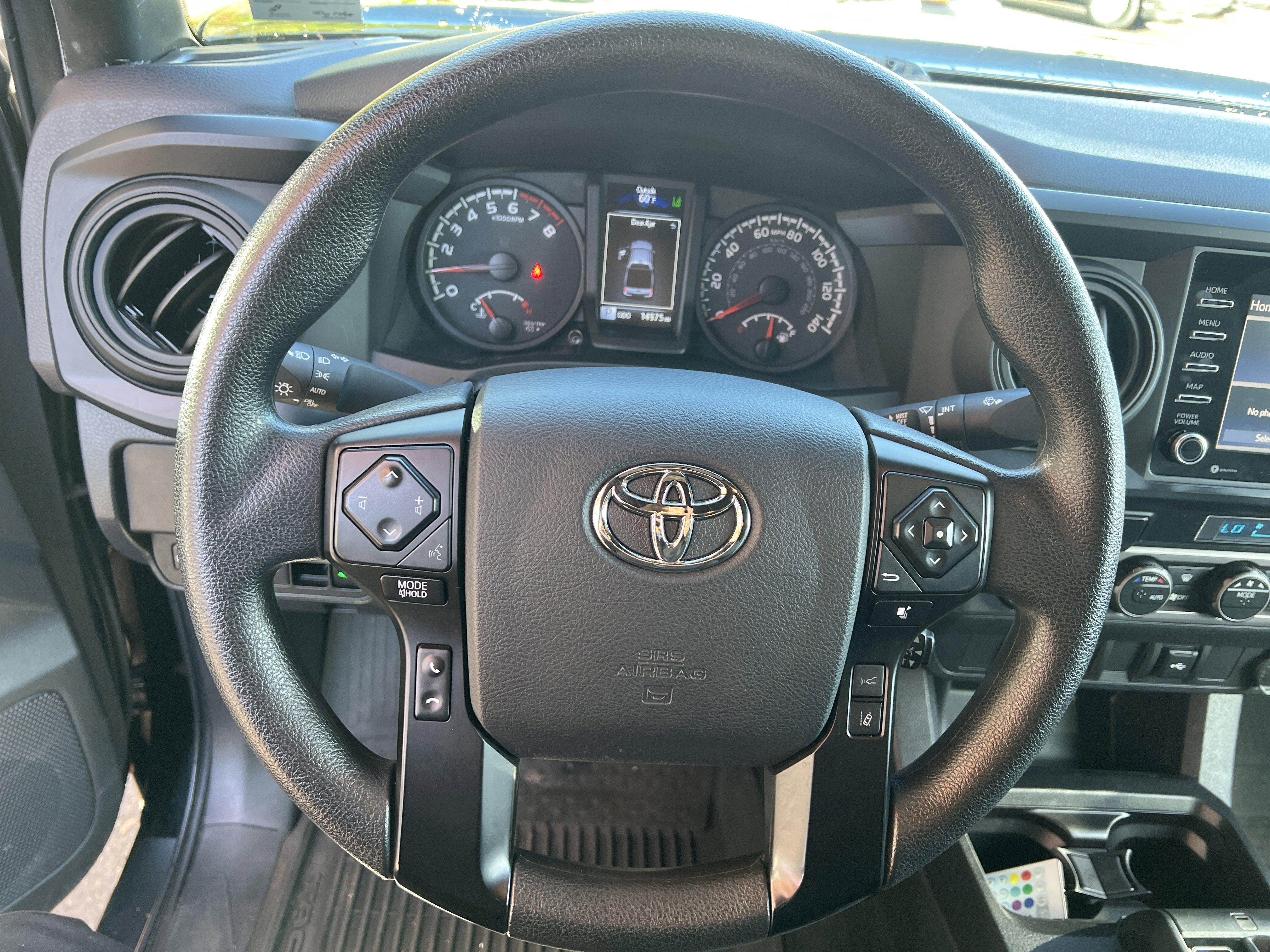 Used 2023 Toyota Tacoma SR image 18