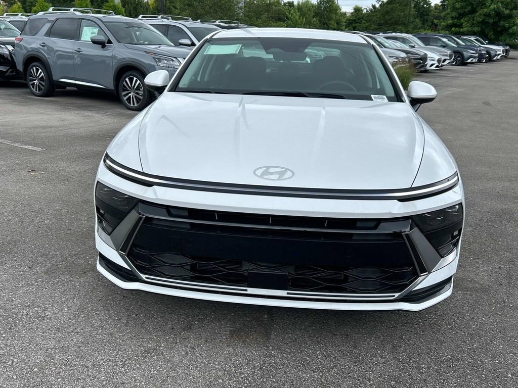 New 2025 Hyundai Sonata SEL image 2