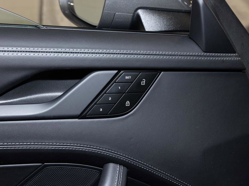 Used 2024 Porsche 911 Carrera T image 29