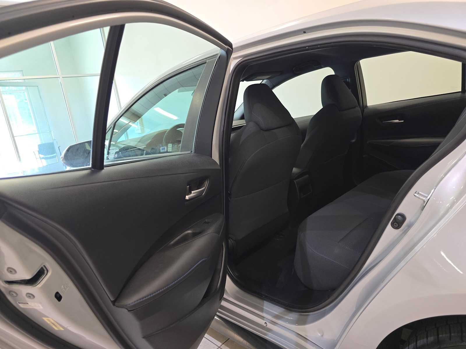 Used 2020 Toyota Corolla SE FWD image 24
