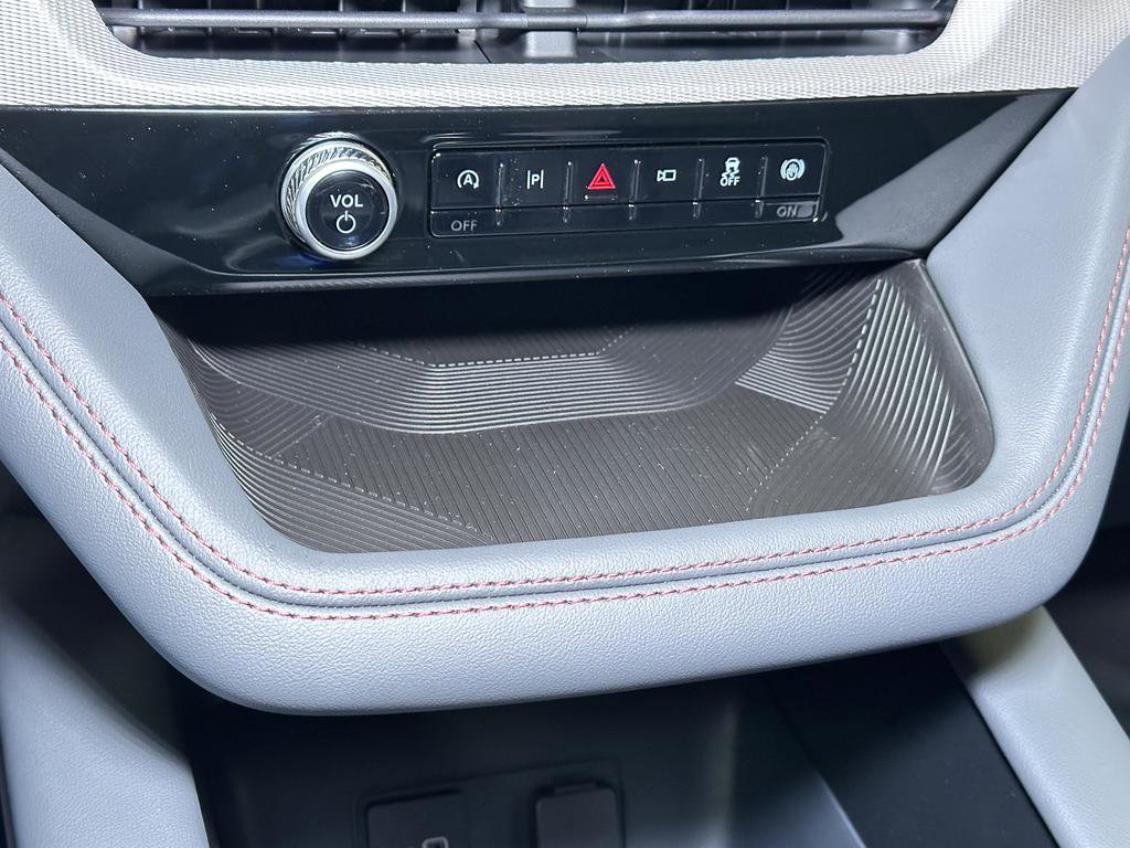 New 2026 Ford Explorer Active w/ Active Comfort Package image 30
