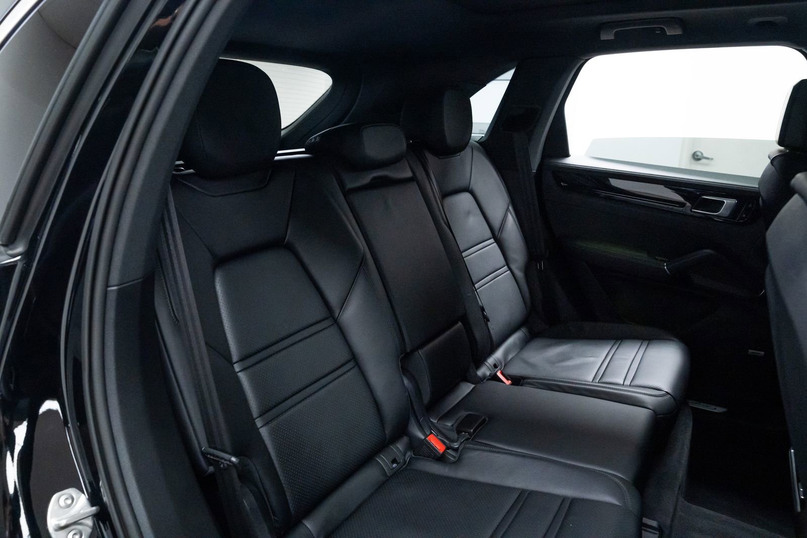 Used 2019 Porsche Cayenne image 21