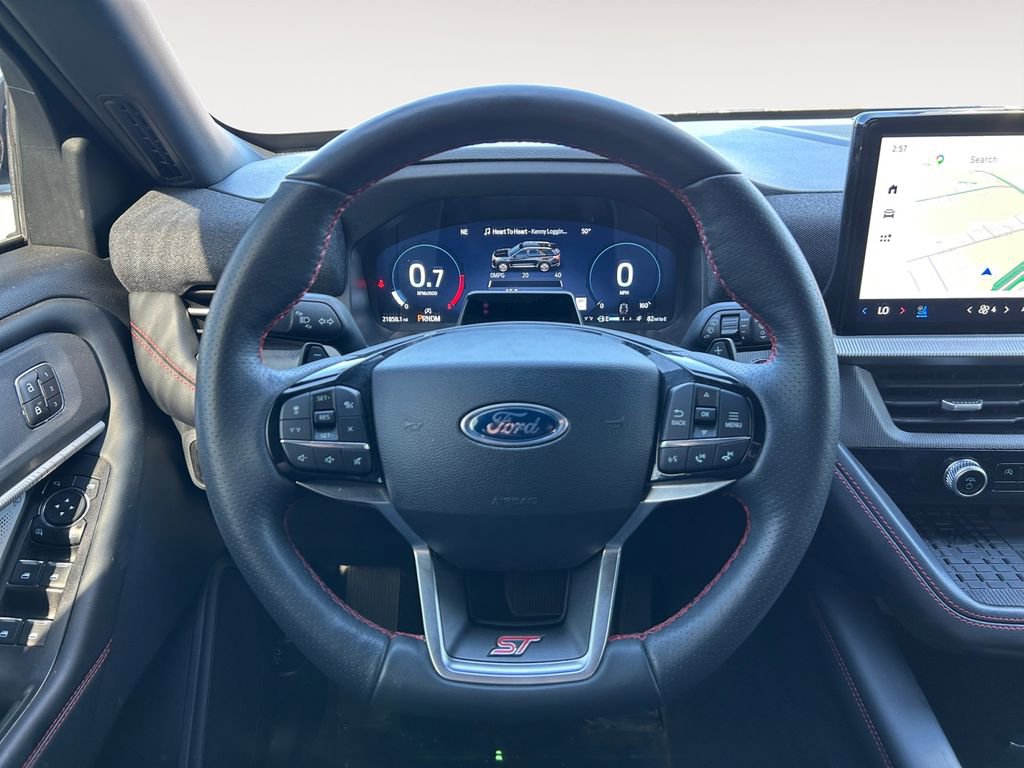Used 2025 Ford Explorer ST AWD/4WD image 15