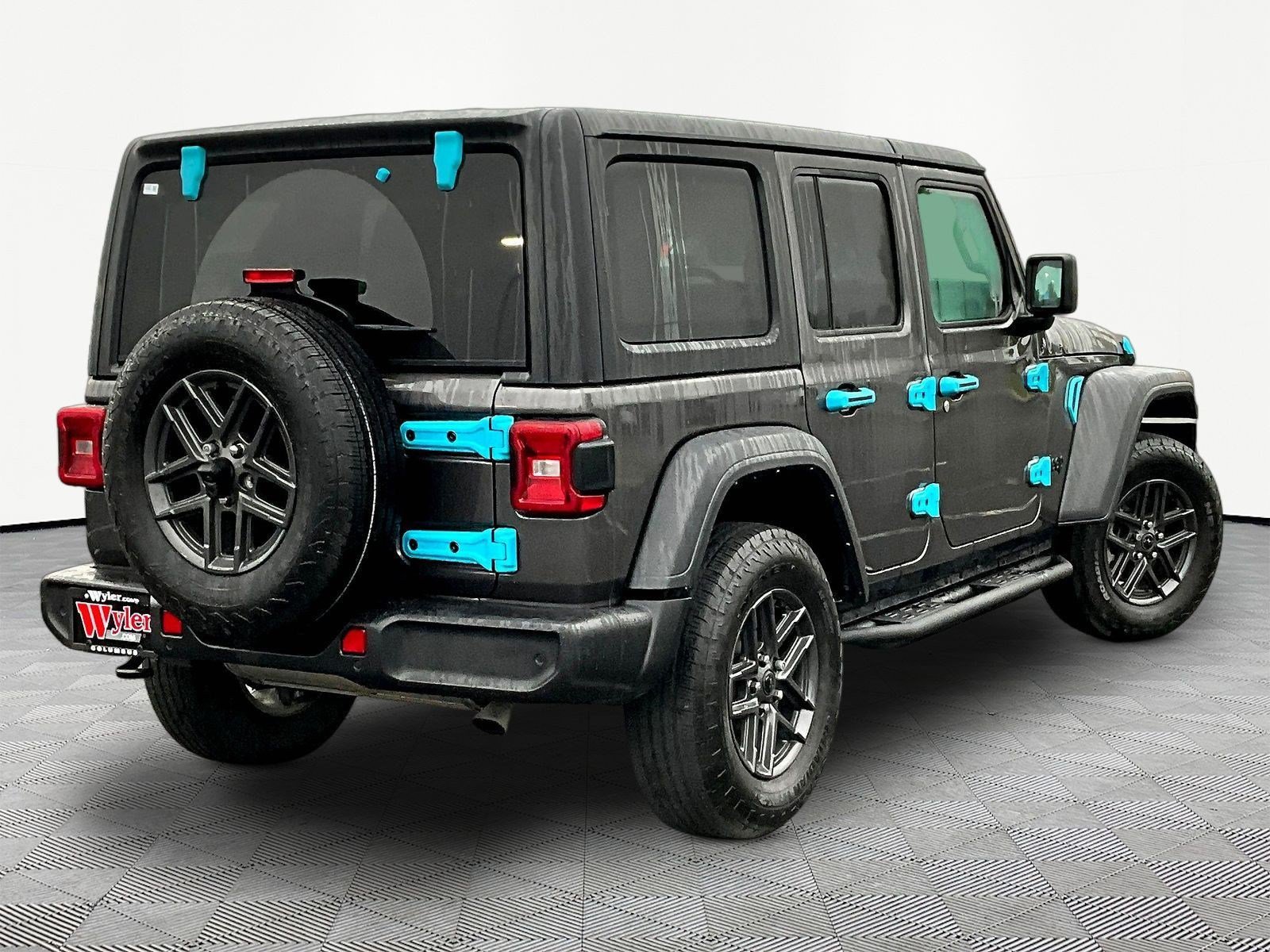 Used 2024 Jeep Wrangler Unlimited Sport AWD/4WD image 6