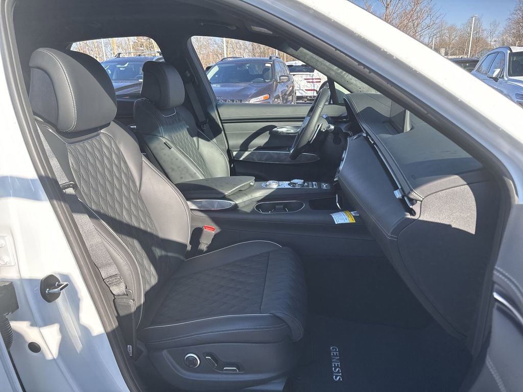New 2025 Genesis GV70 3.5T Sport w/ Sport Advanced Package image 29