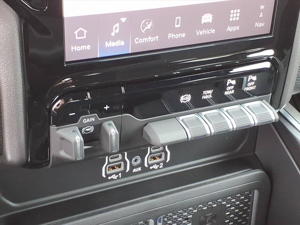 New 2026 RAM 2500 Big Horn AWD/4WD image 31