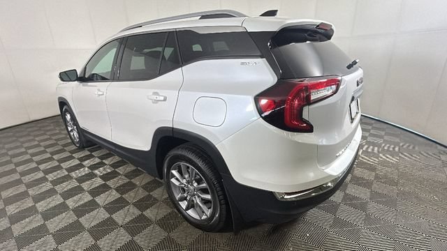 Used 2022 GMC Terrain SLT FWD image 5