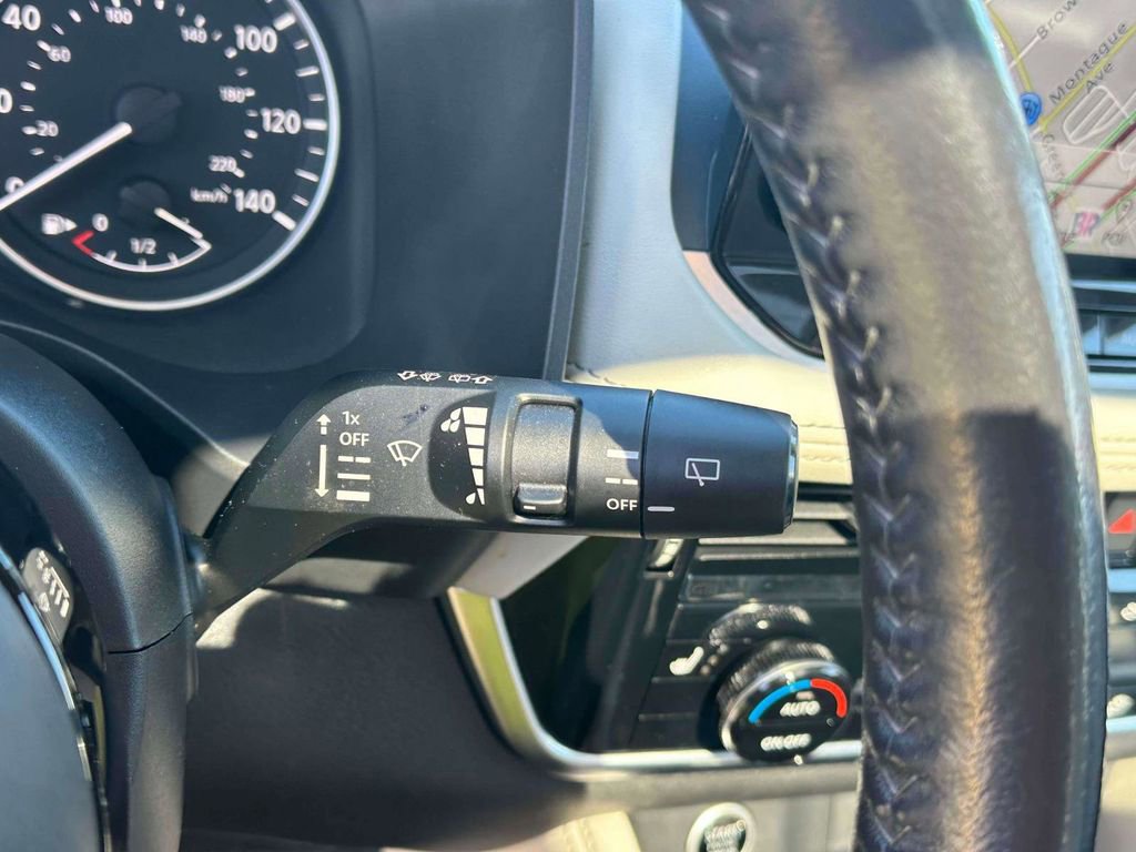 Used 2023 Nissan Rogue SL w/ SL Premium Package image 25