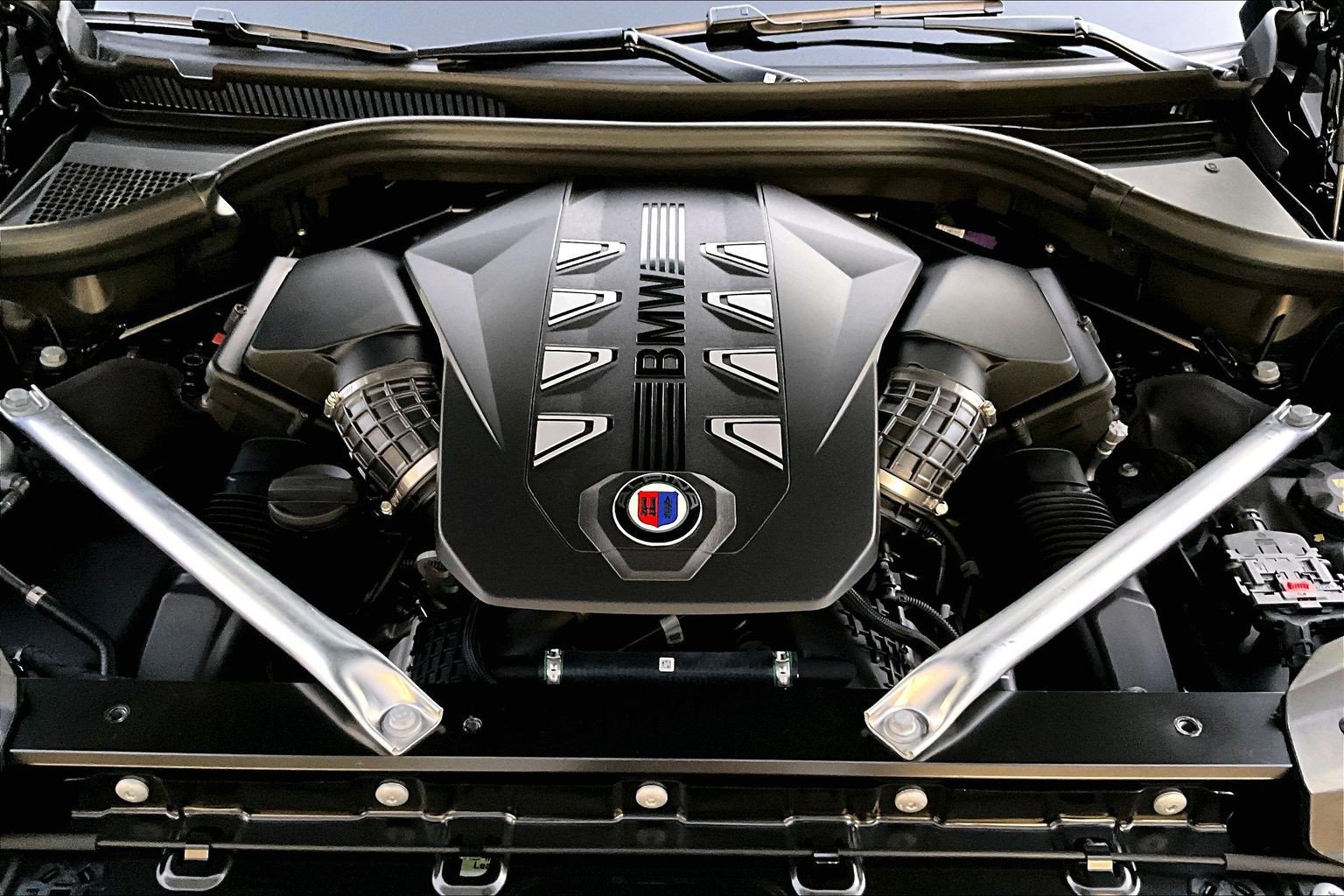 Used 2026 BMW ALPINA XB7 AWD/4WD image 10
